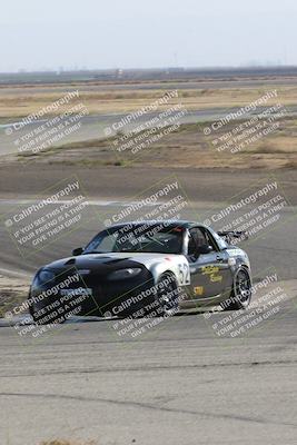 media/Nov-05-2023-CalClub SCCA (Sun) [[4ca13f3dad]]/Group 4/Offramp (Race)/